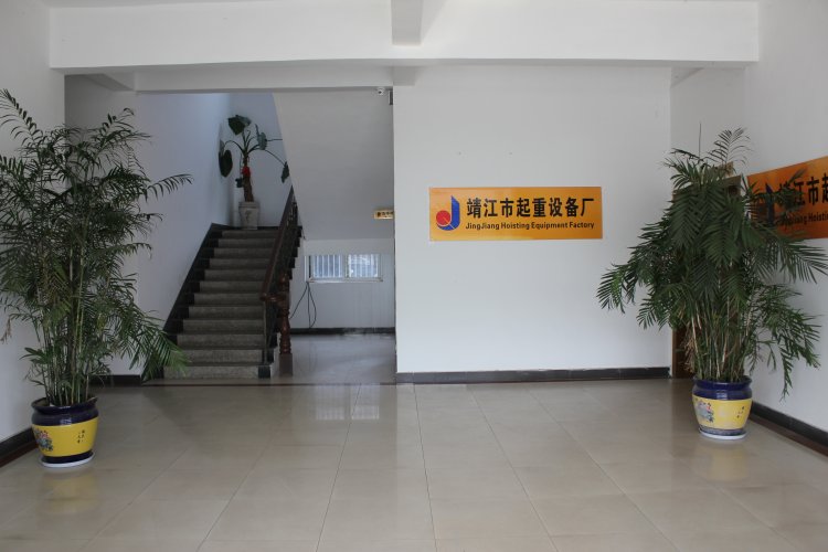 靖起承接各類規(guī)格起重機(jī)的定制服務(wù)！