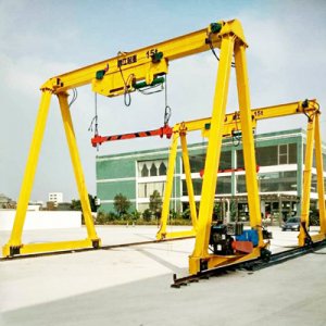 公鐵多式聯(lián)運(yùn)車(chē)站裝卸設(shè)備-集裝箱起重機(jī)