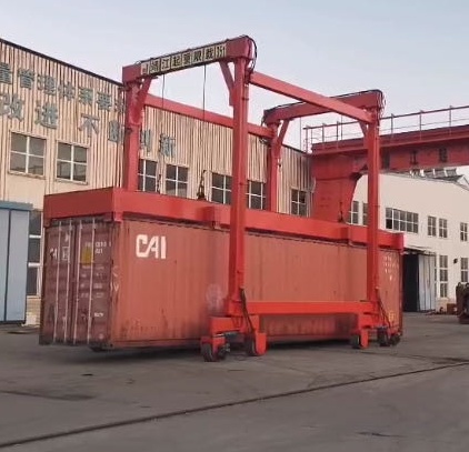 碼頭堆場用集裝箱跨運車的優(yōu)點有哪些？