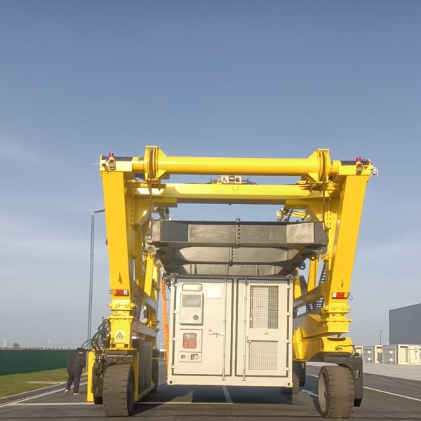 如何選購(gòu)到合適的跨運(yùn)車？