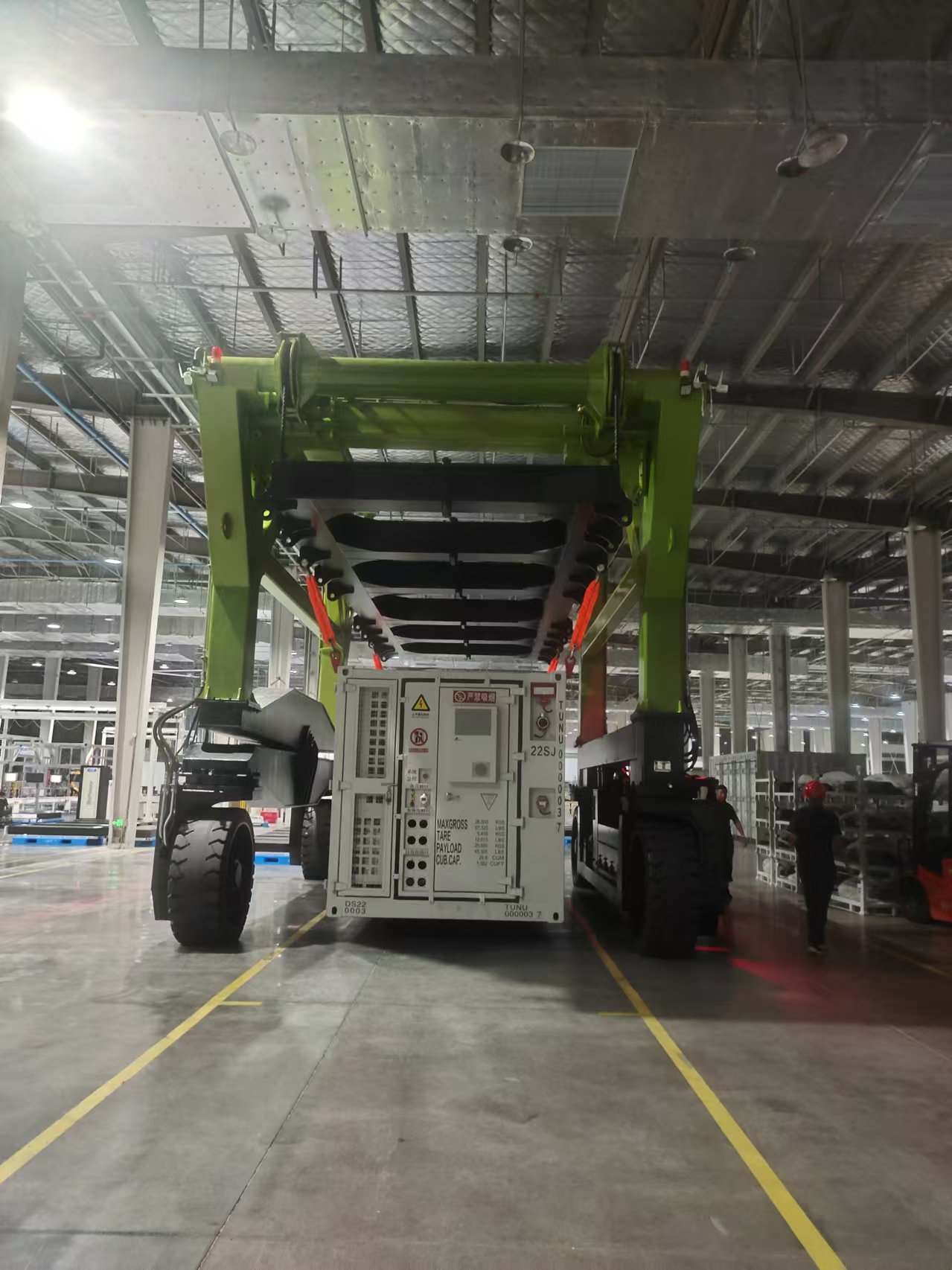 非標(biāo)定制跨運(yùn)車，具體指哪些方面？